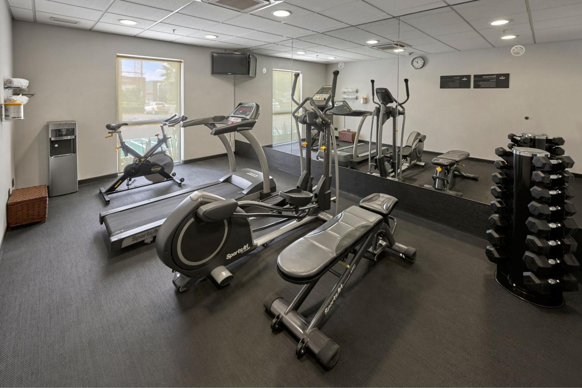 City Express Plus By Marriott Guadalajara Expo Zapopan Exterior photo