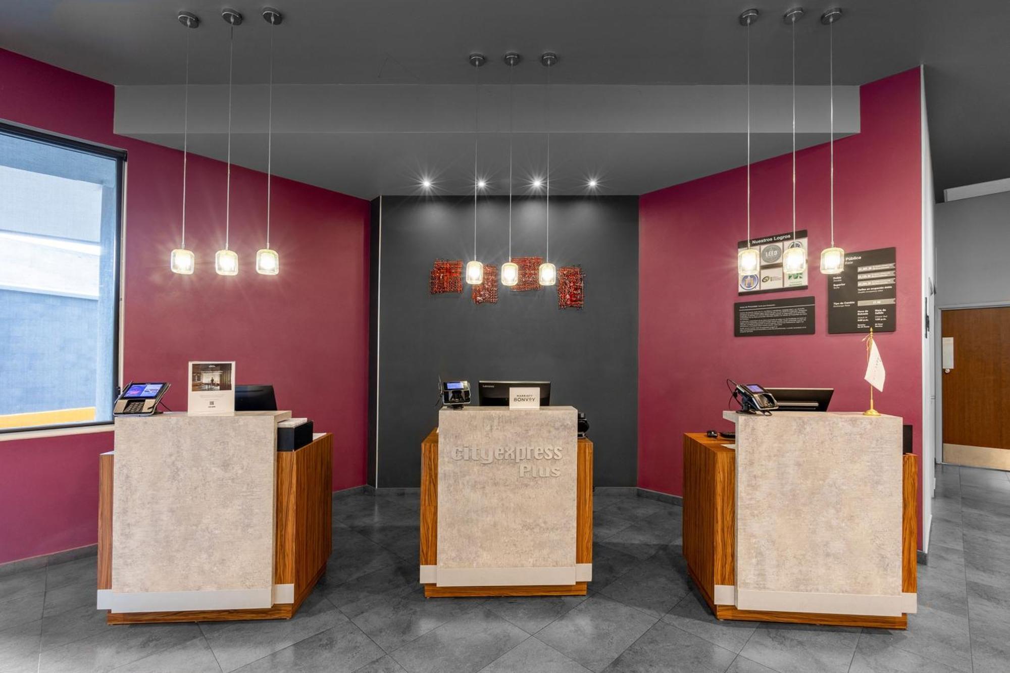 City Express Plus By Marriott Guadalajara Expo Zapopan Exterior photo