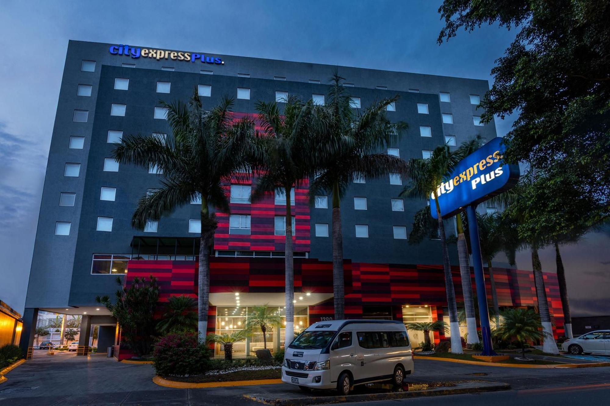 City Express Plus By Marriott Guadalajara Expo Zapopan Exterior photo