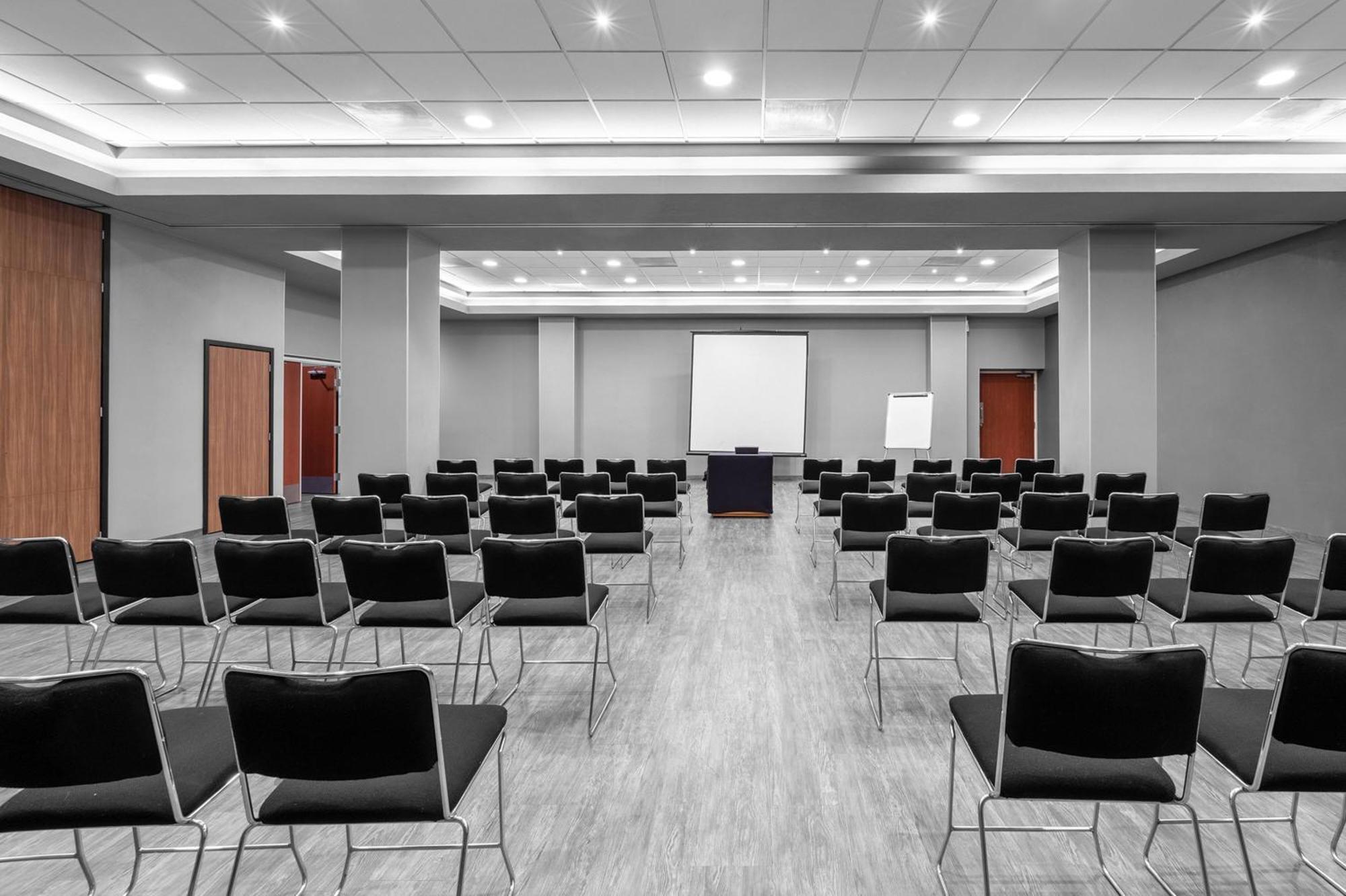 City Express Plus By Marriott Guadalajara Expo Zapopan Exterior photo