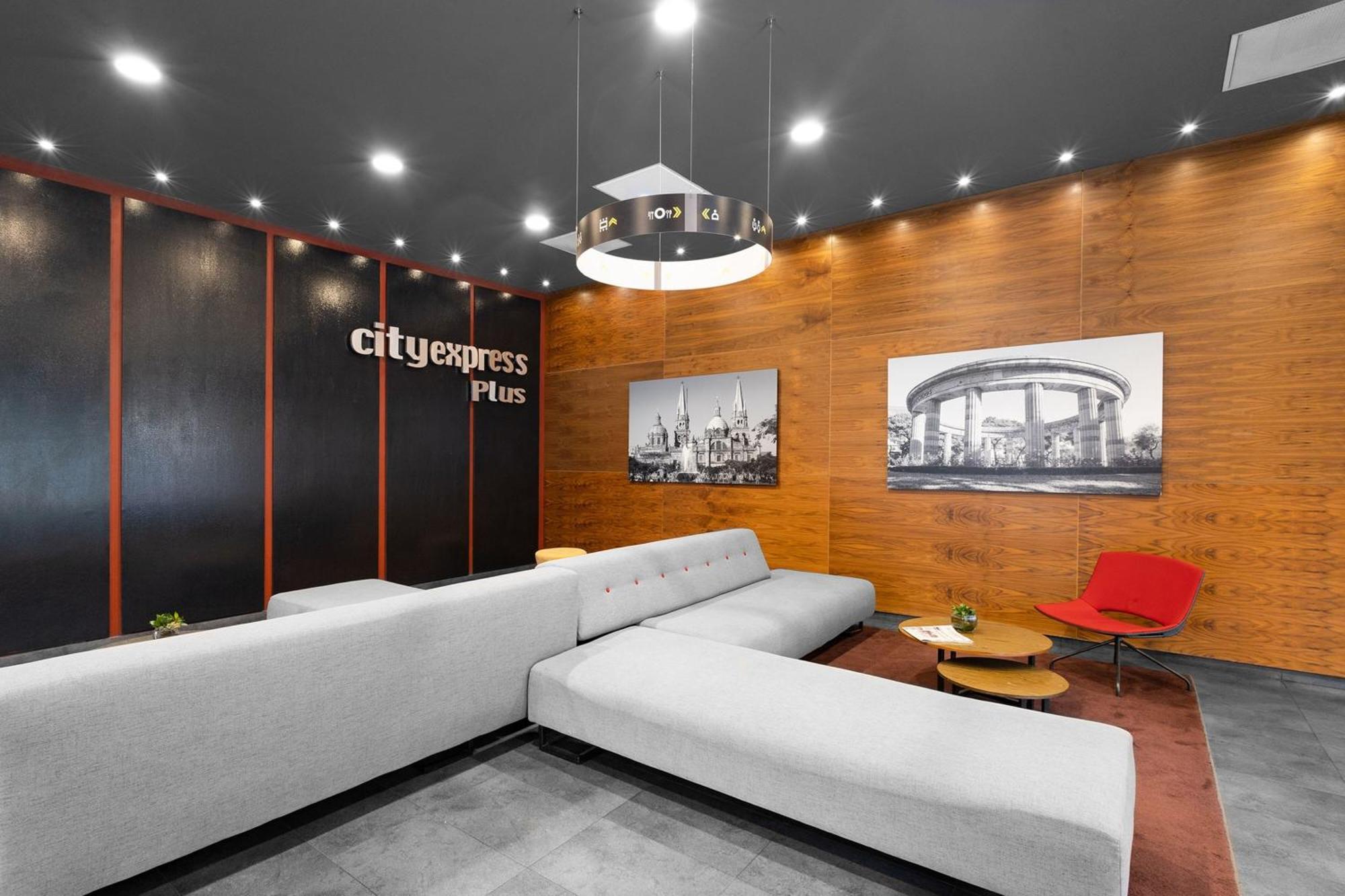 City Express Plus By Marriott Guadalajara Expo Zapopan Exterior photo