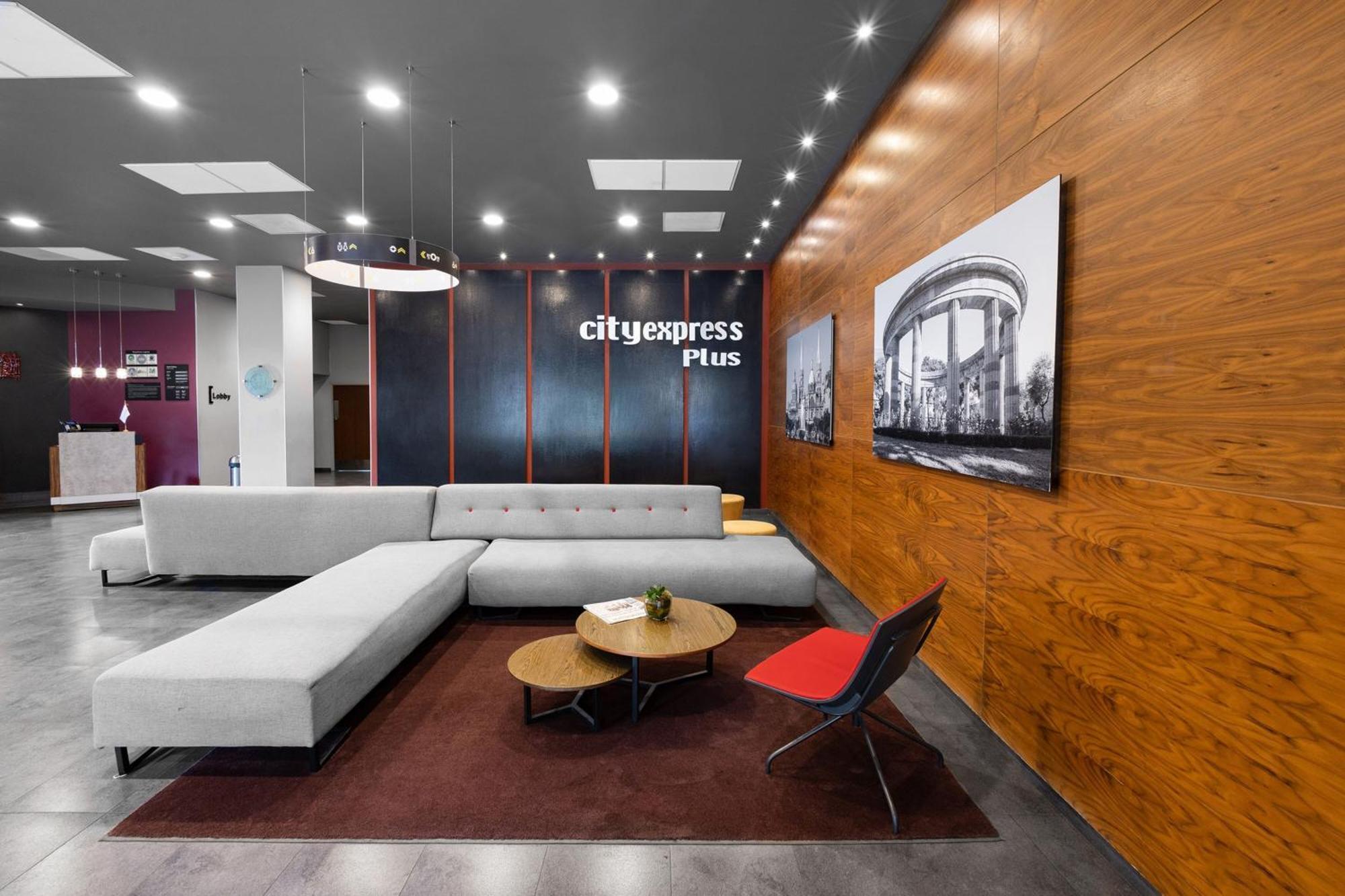 City Express Plus By Marriott Guadalajara Expo Zapopan Exterior photo